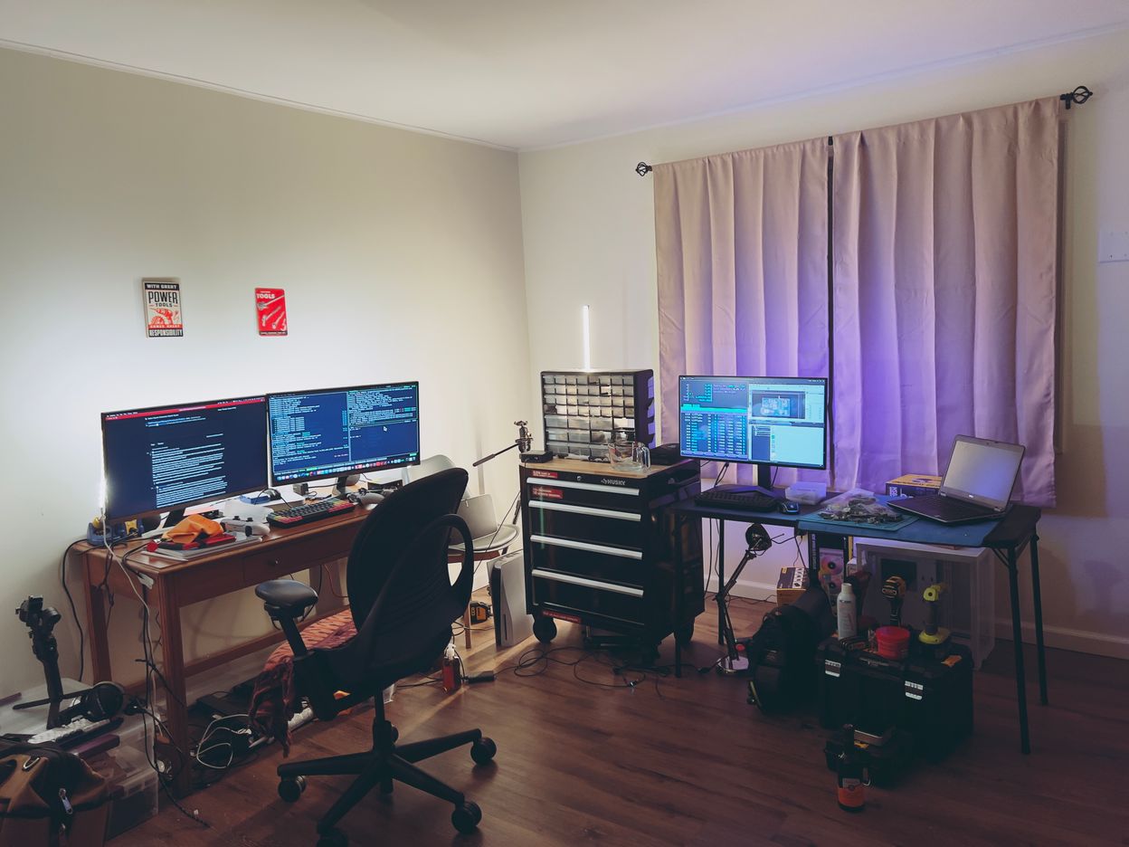 Photo of the wider view of the lab in my room